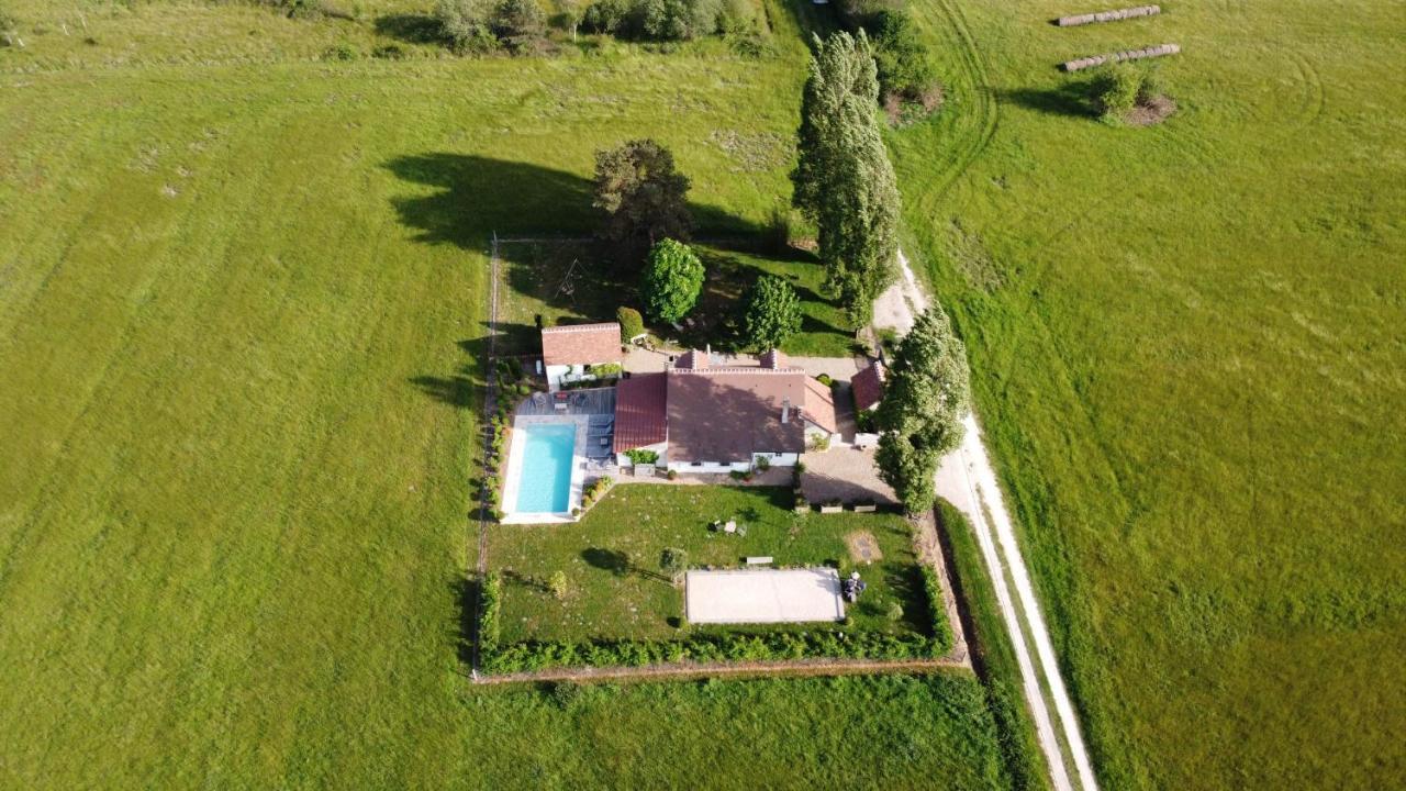 Le Montillon Tour-en-Sologne Exterior foto
