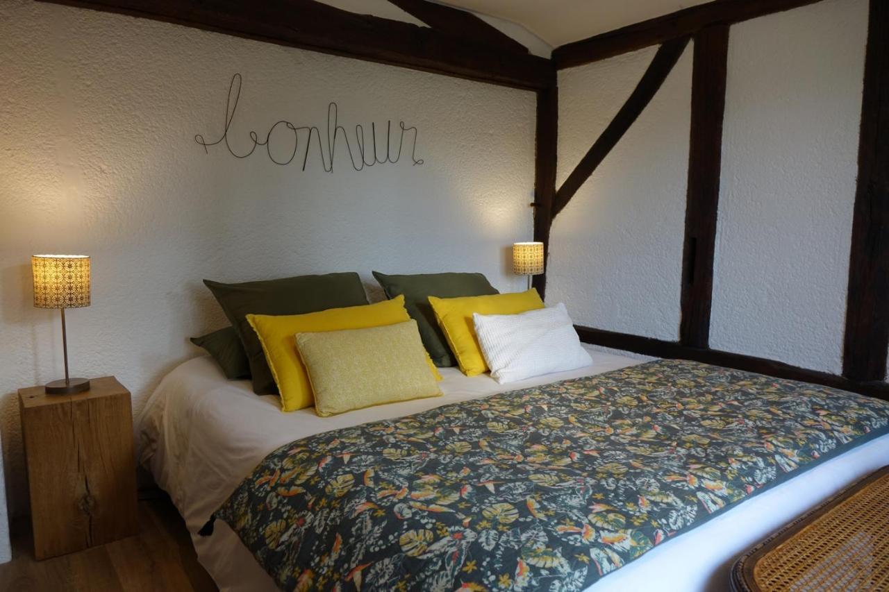 Le Montillon Tour-en-Sologne Exterior foto